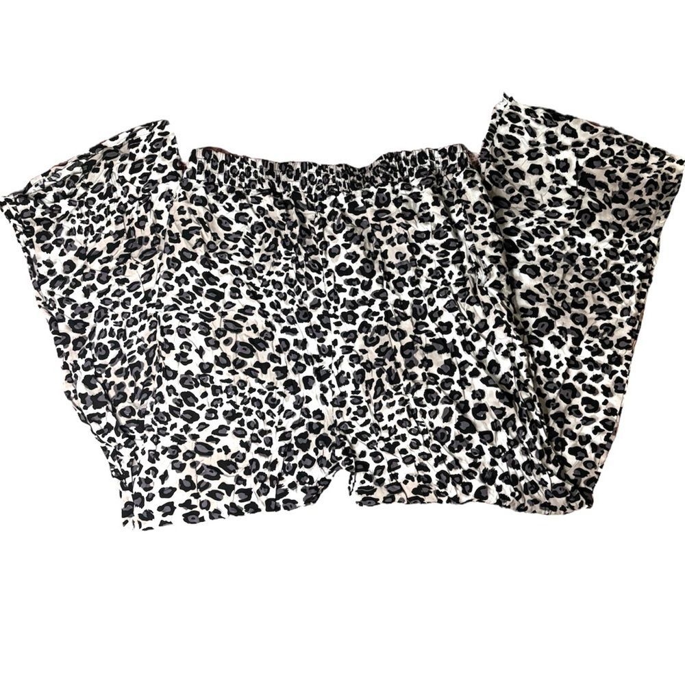 NWT Ambiance Apparel Leopard Print White and Grey Wide Leg Tie Waist Pants